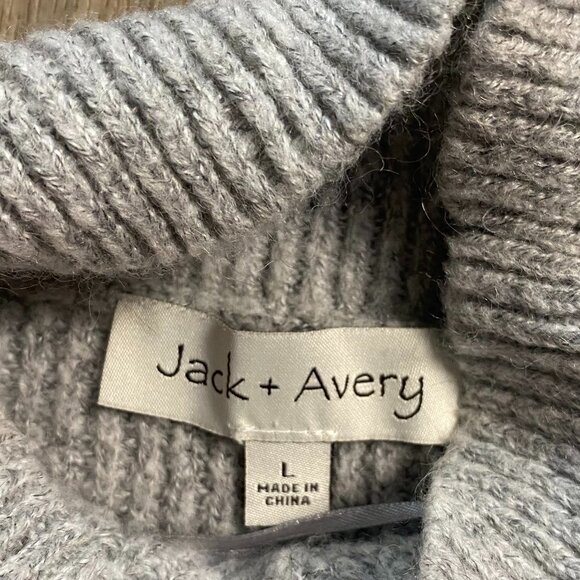 Jack + Avery Gray Knit Turtle Neck Sweater Size Large - Picture 2 of 6